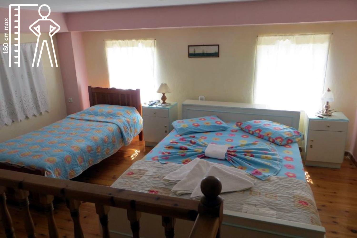 Tsorni Hill Cottage ليفوكاسترو المظهر الخارجي الصورة