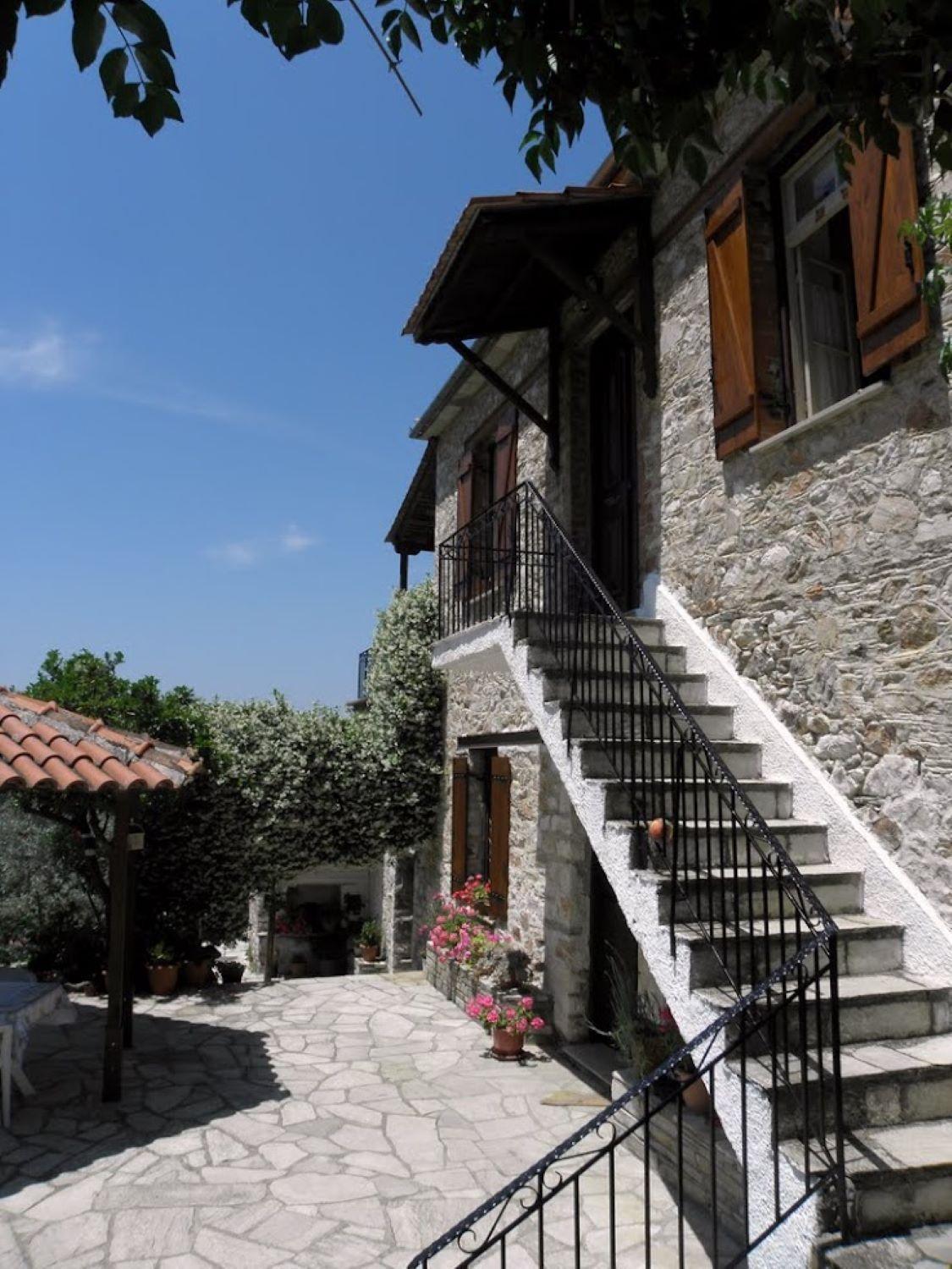 Tsorni Hill Cottage ليفوكاسترو المظهر الخارجي الصورة