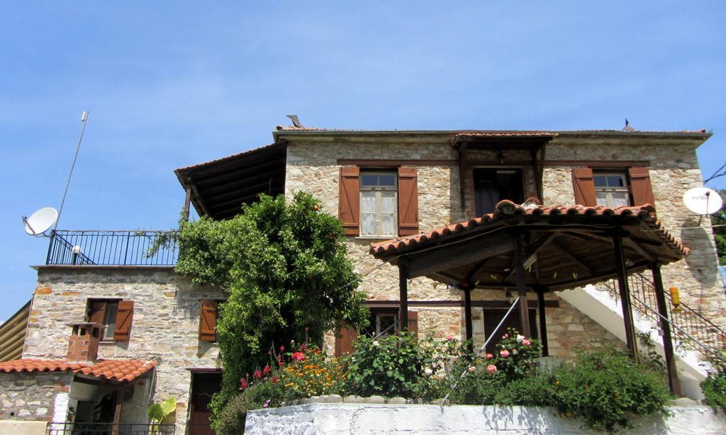 Tsorni Hill Cottage ليفوكاسترو المظهر الخارجي الصورة