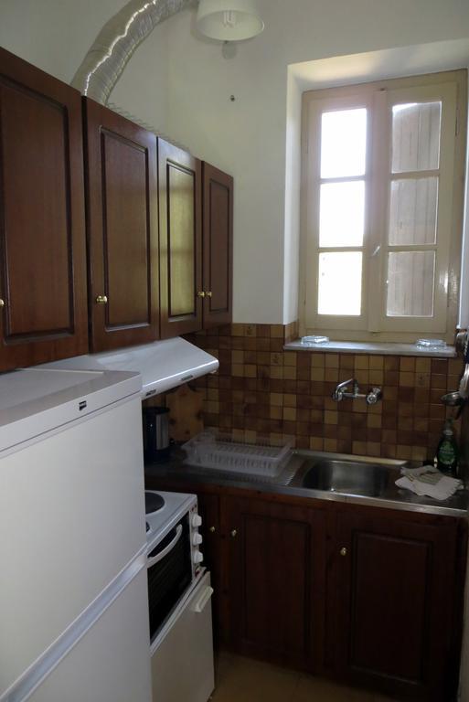 Tsorni Hill Cottage ليفوكاسترو المظهر الخارجي الصورة