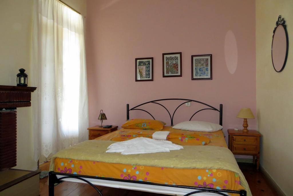 Tsorni Hill Cottage ليفوكاسترو المظهر الخارجي الصورة