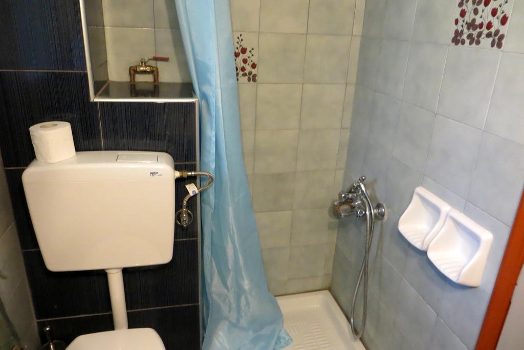 Tsorni Hill Cottage ليفوكاسترو المظهر الخارجي الصورة