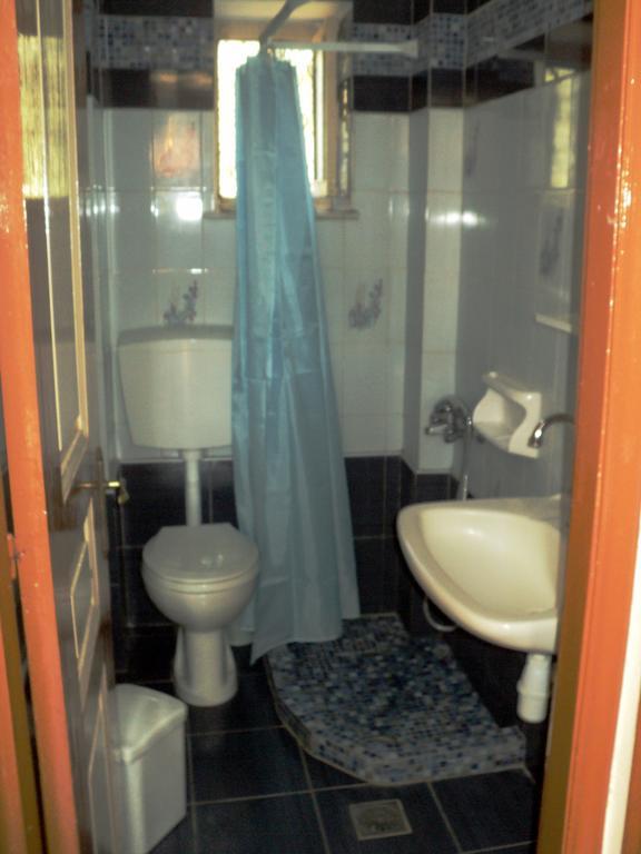 Tsorni Hill Cottage ليفوكاسترو المظهر الخارجي الصورة
