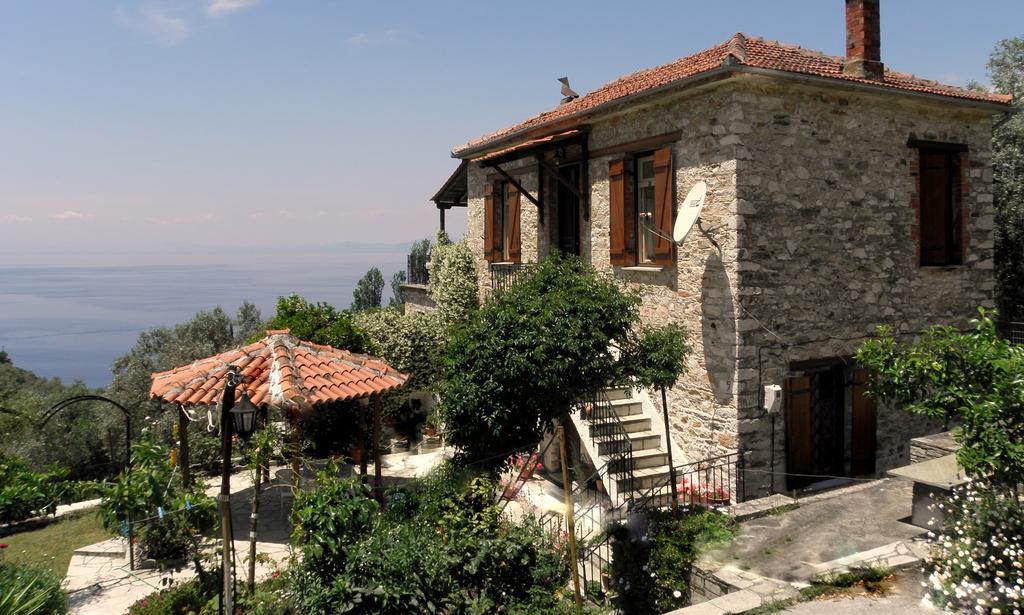 Tsorni Hill Cottage ليفوكاسترو المظهر الخارجي الصورة
